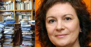 La biblioteca di Clara Sánchez? Disordinata e "sempre in movimento"